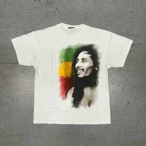 VTG/Y2K White Bob Marley graphic tee